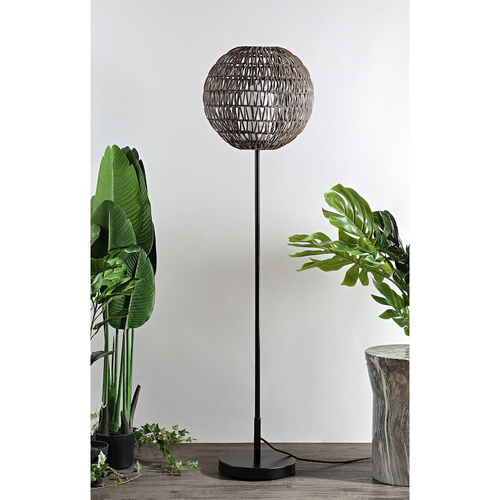 Bea Outdoor Woven Globe Led Floor Lamp. Picture 6