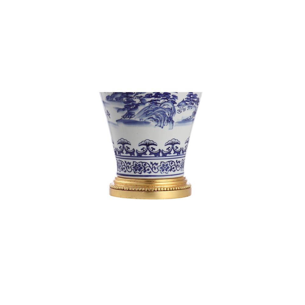 Zhou Ceramiciron Traditional Cottage Led Table Lamp. Picture 4