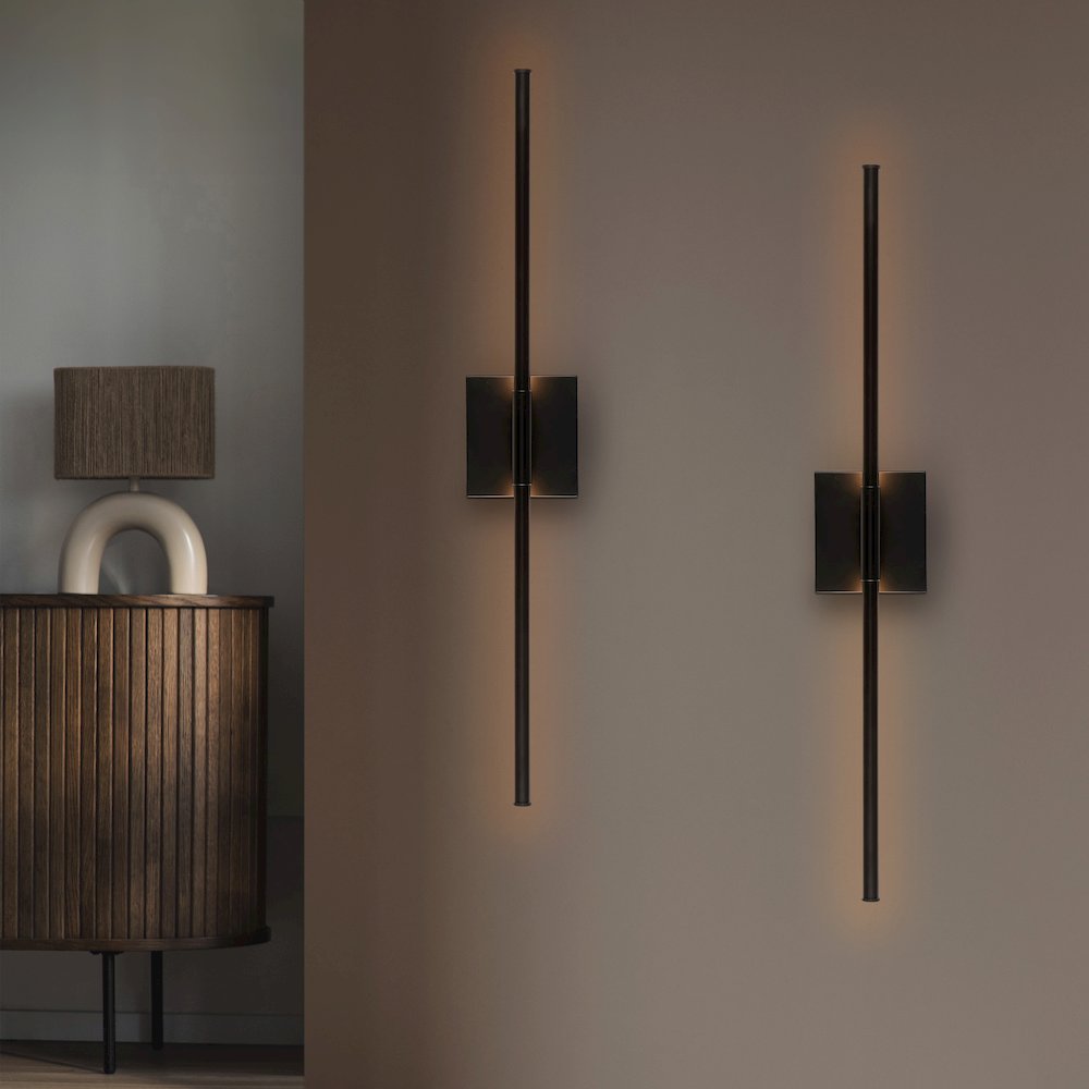 Makena Modern Minimalist Dimmable Integrated LED Metal Wall Sconce. Picture 1