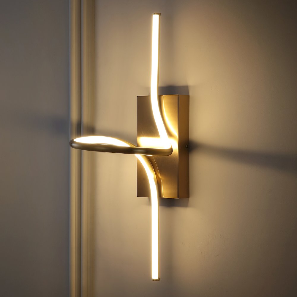 Sketch Minimalist Metal Integrated Led Vanity Light Sconce. Picture 9