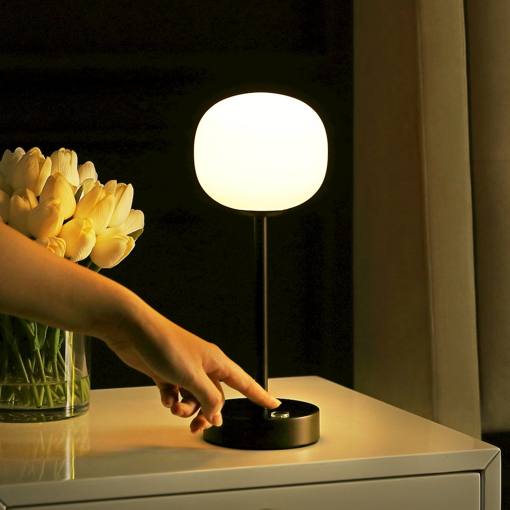 Natalia Modern Minimalist Iron Rechargeable Integrated Led Table Lamp. Picture 8