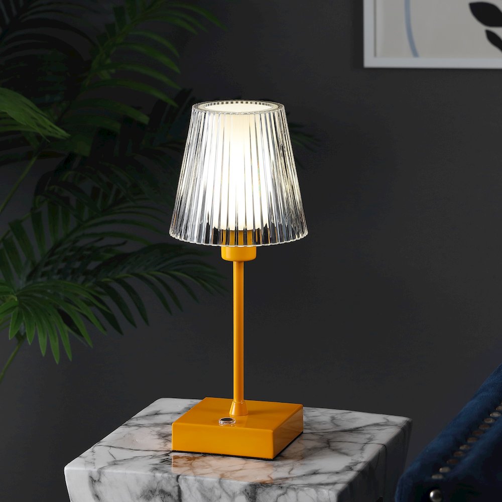 Modern Industrial Rechargeablecordless Iron/Acrylic Integrated Led Table Lamp. Picture 6