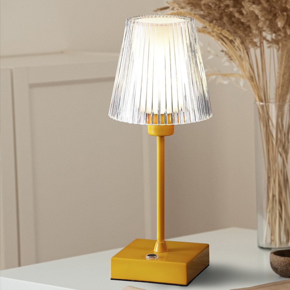 Modern Industrial Rechargeablecordless Iron/Acrylic Integrated Led Table Lamp. Picture 11