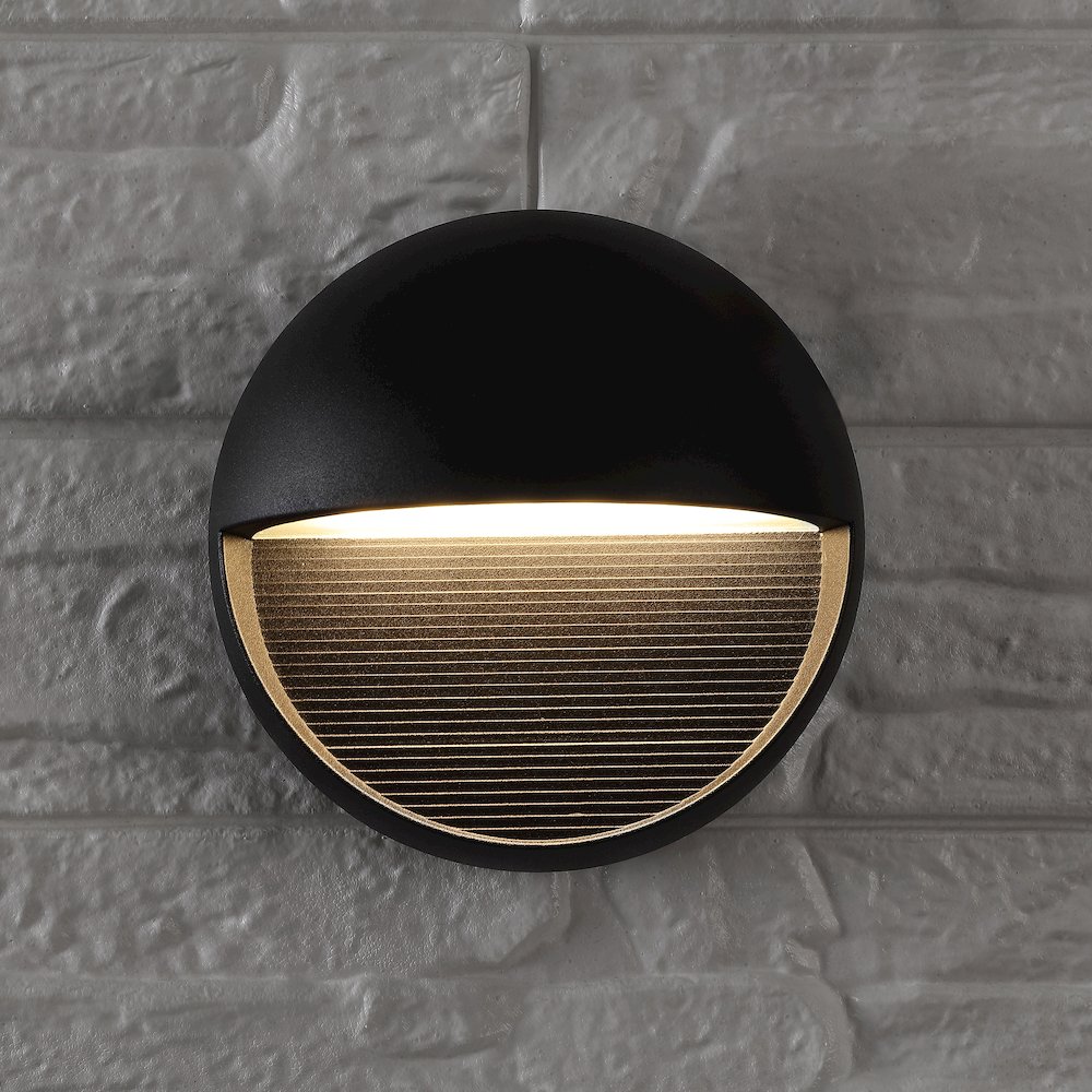 Orbe Outdoor Metal/Glass Integrated Led Wall Sconce. Picture 4