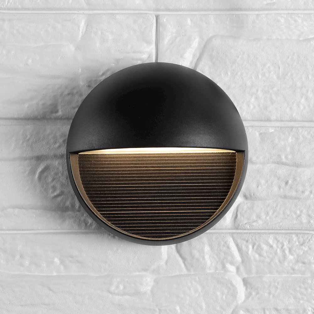 Orbe Outdoor Metal/Glass Integrated Led Wall Sconce. Picture 5