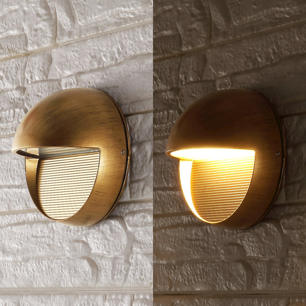 Orbe Outdoor Metal/Glass Integrated Led Wall Sconce. Picture 7