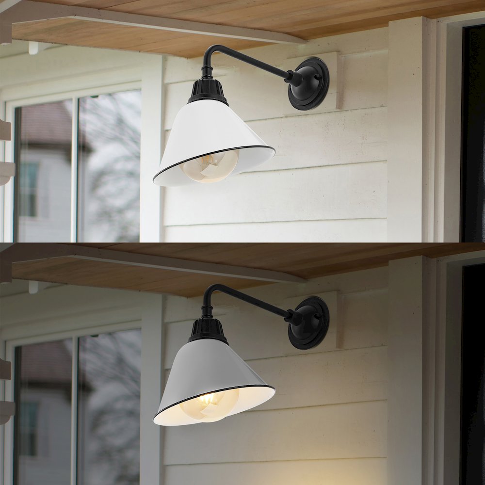Industrial Indoor/Outdoor Iron Led Gooseneck Arm Outdoor Sconce. Picture 6