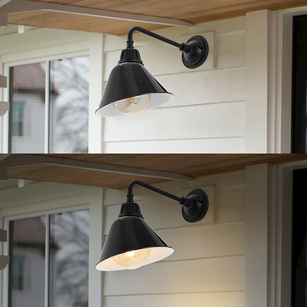 Industrial Indoor/Outdoor Iron Led Gooseneck Arm Outdoor Sconce. Picture 6