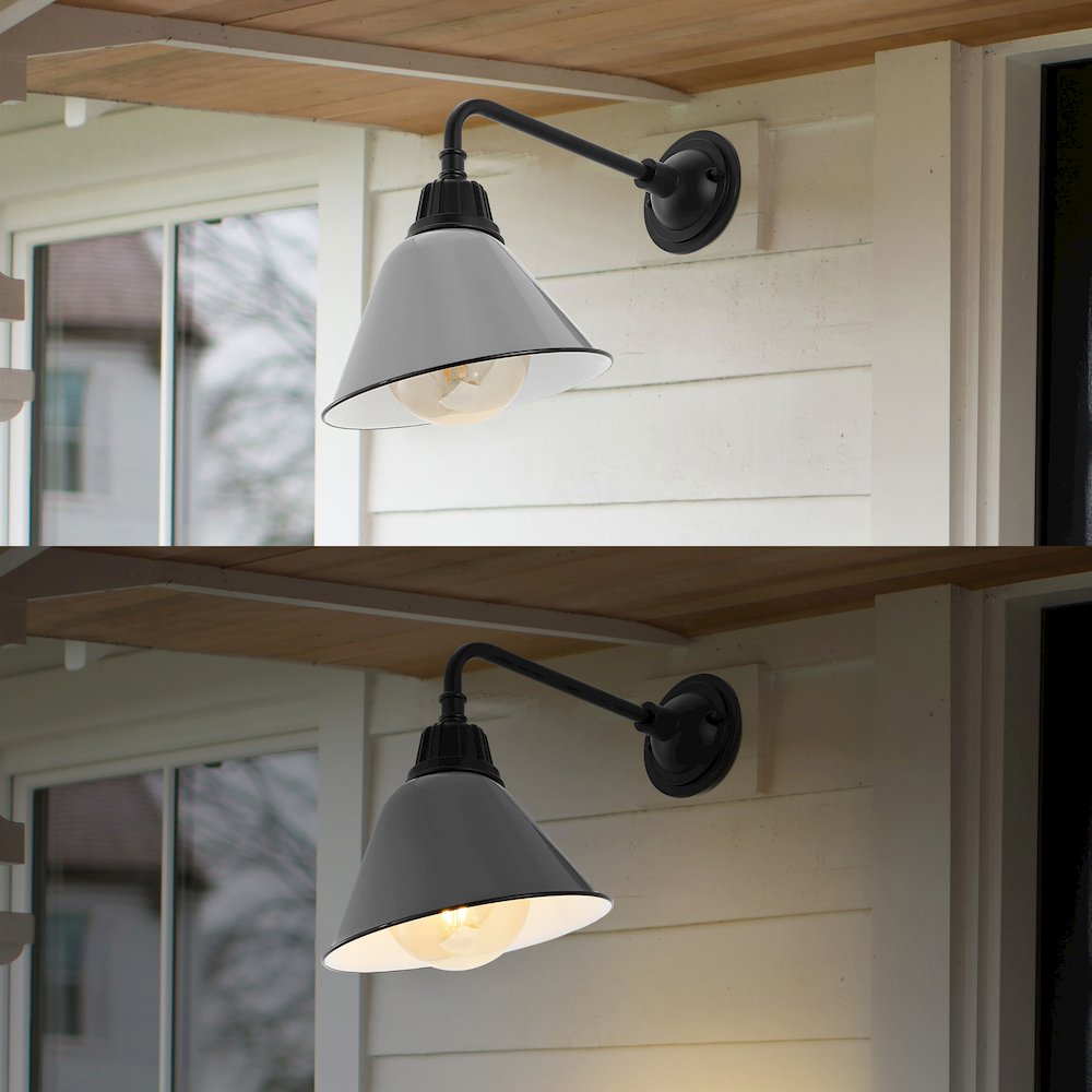 Industrial Indoor/Outdoor Iron Led Gooseneck Arm Outdoor Sconce. Picture 6