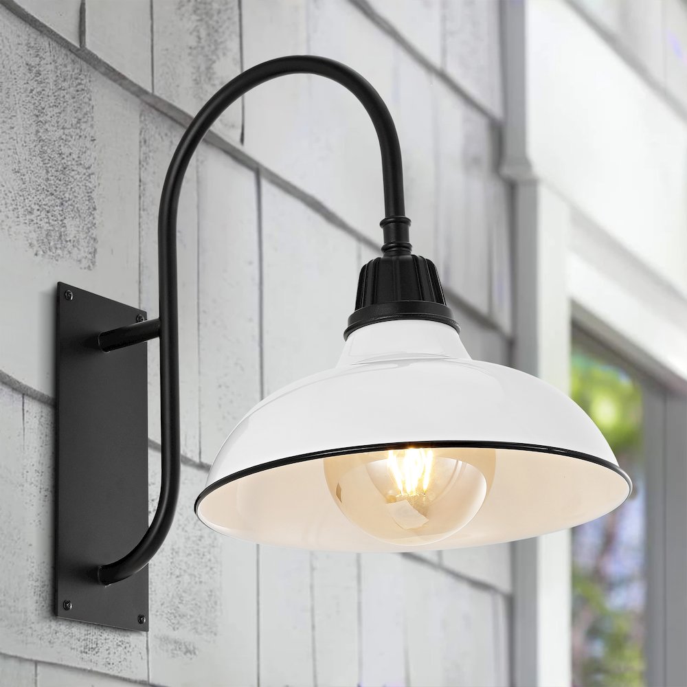 Industrial Indoor/Outdoor Iron Led Gooseneck Arm Outdoor Sconce. Picture 4