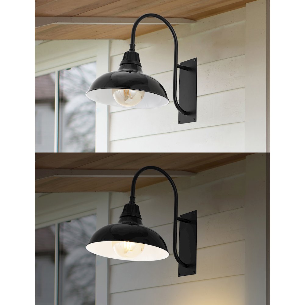 Industrial Indoor/Outdoor Iron Led Gooseneck Arm Outdoor Sconce. Picture 6