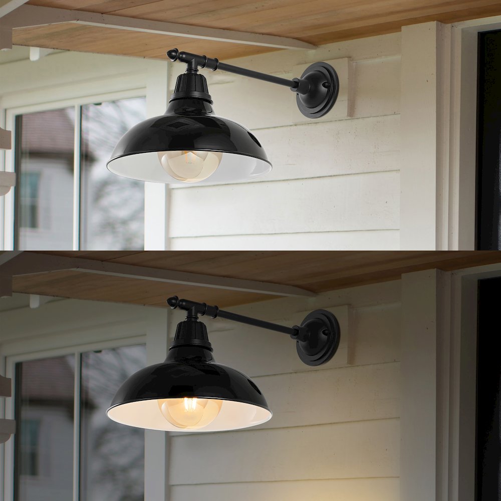 Industrial Indoor/Outdoor Iron Led Victorian Arm Outdoor Sconce. Picture 6