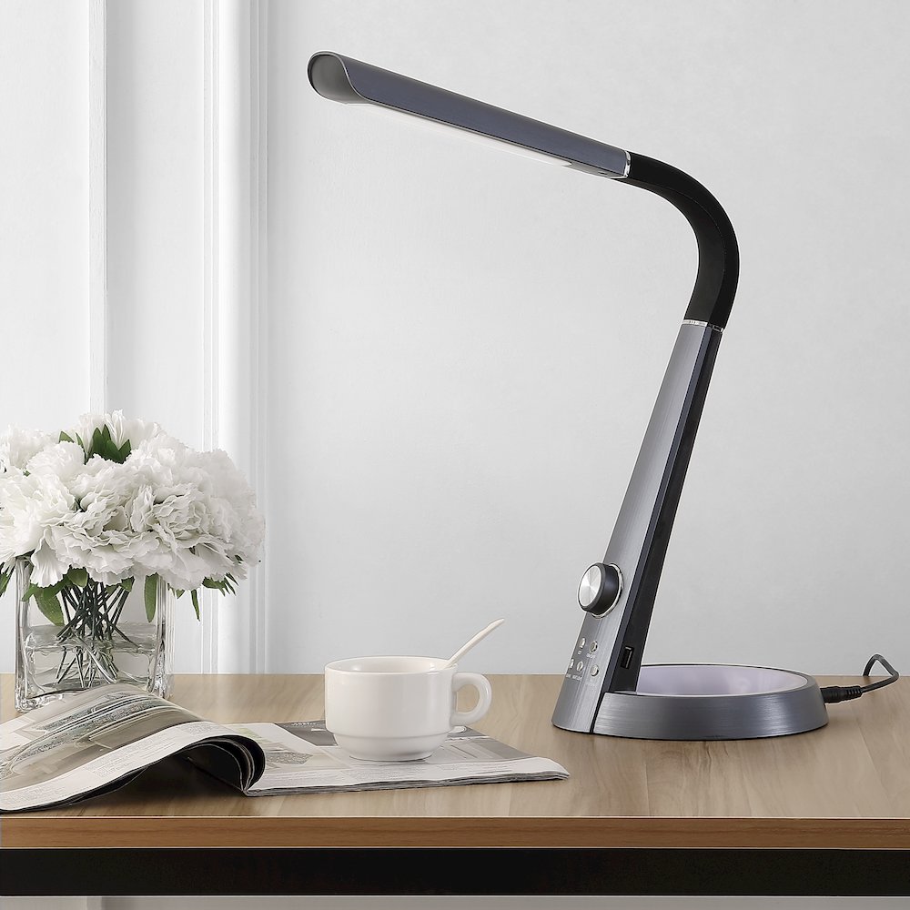 Minimalist Adjustable Head Dimmable Usb Charging Led Task Lamp. Picture 7