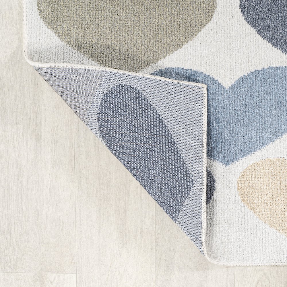 Dila Modern Hearts Geometric Machine Washable Area Rug. Picture 3
