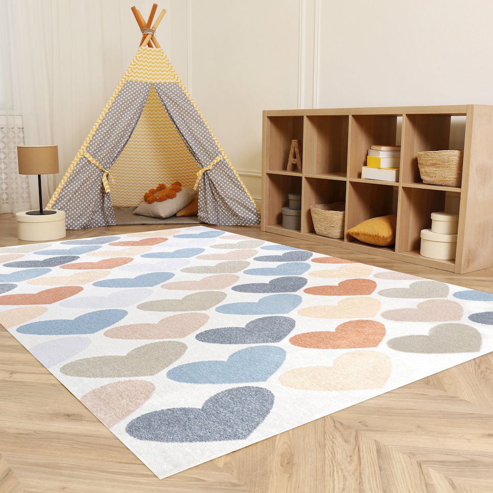 Dila Modern Hearts Geometric Machine Washable Area Rug. Picture 10
