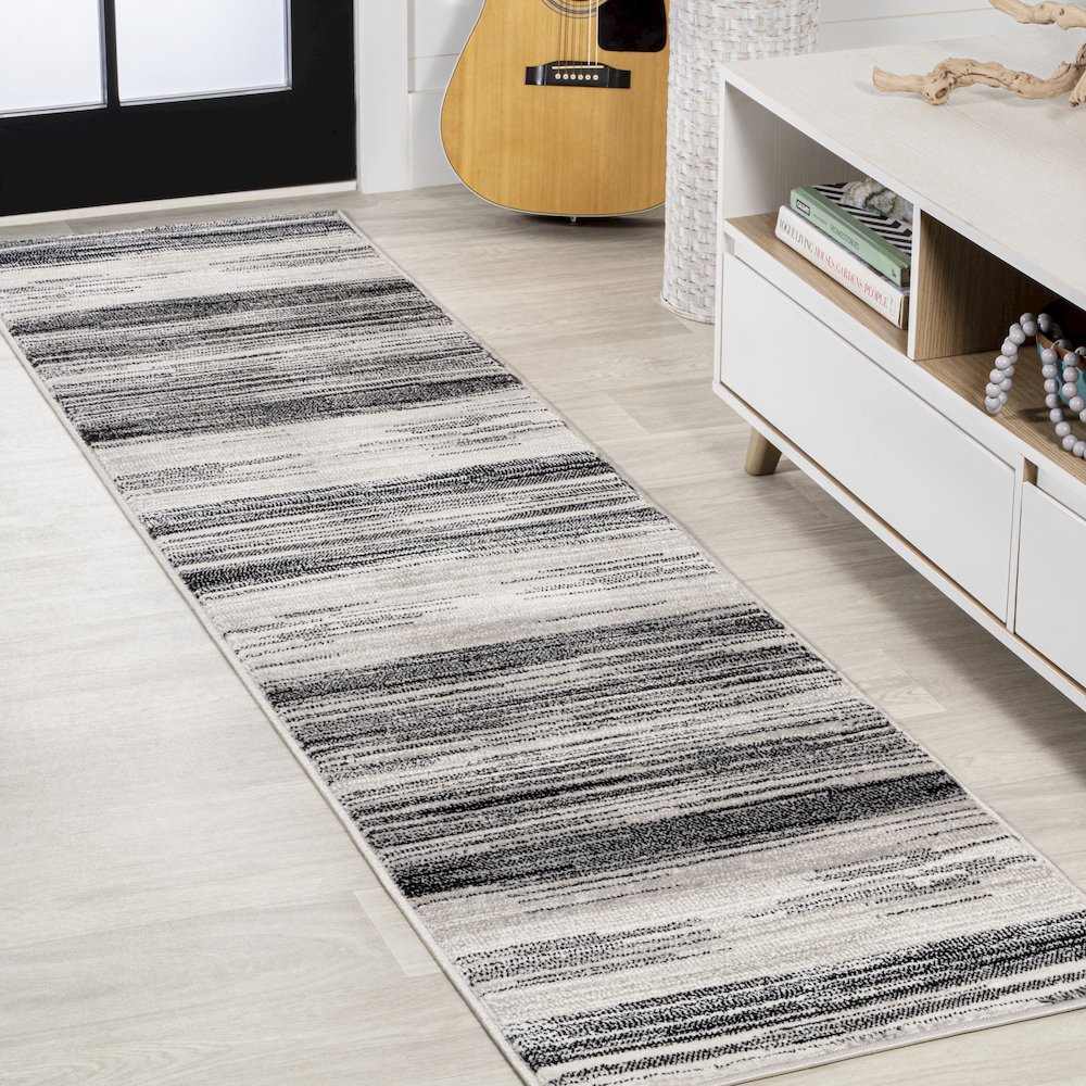 Austin Gradient Striped Area Rug. Picture 2