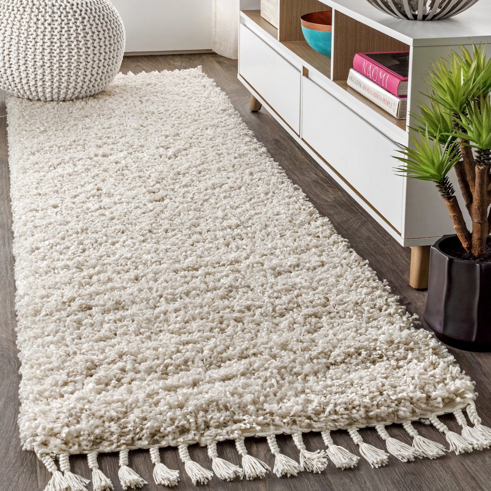 Mercer Shag Plush Tassel Area Rug. Picture 2