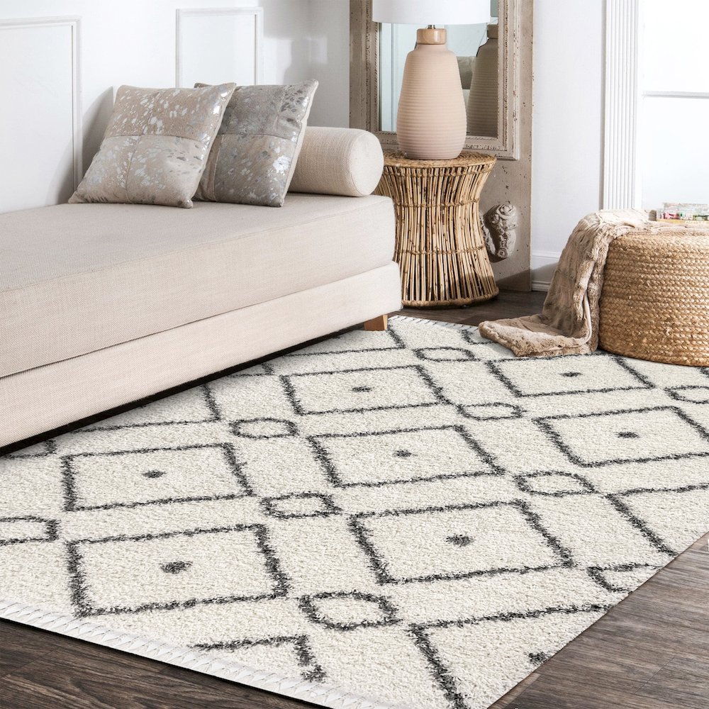 Mercer Shag Plush Tassel Moroccan Diamond Area Rug. Picture 8