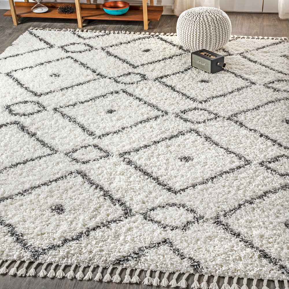 Mercer Shag Plush Tassel Moroccan Diamond Area Rug. Picture 2