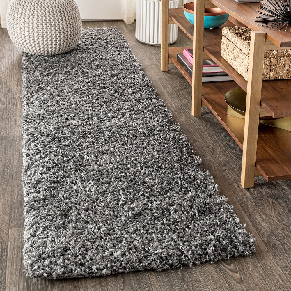 Mercer Shag Plush Area Rug. Picture 2