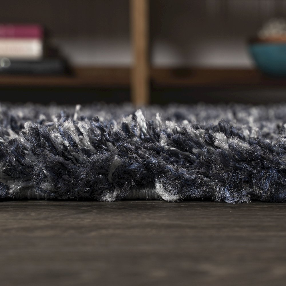 Mercer Shag Plush Area Rug. Picture 7