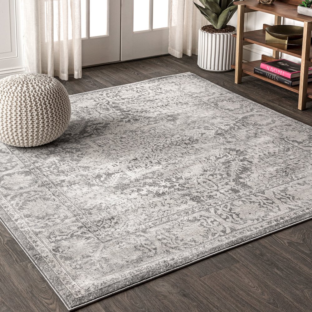 Modern Persian Vintage Medallion Area Rug. Picture 2
