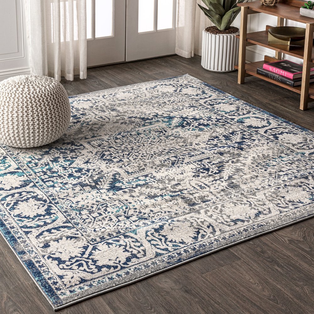 Modern Persian Vintage Medallion Area Rug. Picture 2