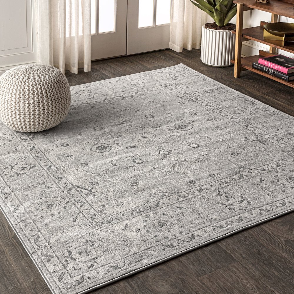 Modern Persian Vintage Area Rug. Picture 2
