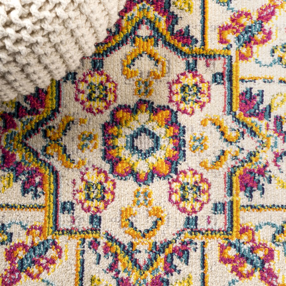 Brooklyn Geometric Medallion Area Rug. Picture 4