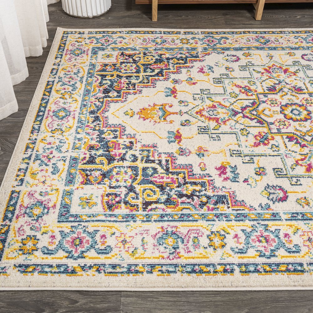 Brooklyn Geometric Medallion Area Rug. Picture 3
