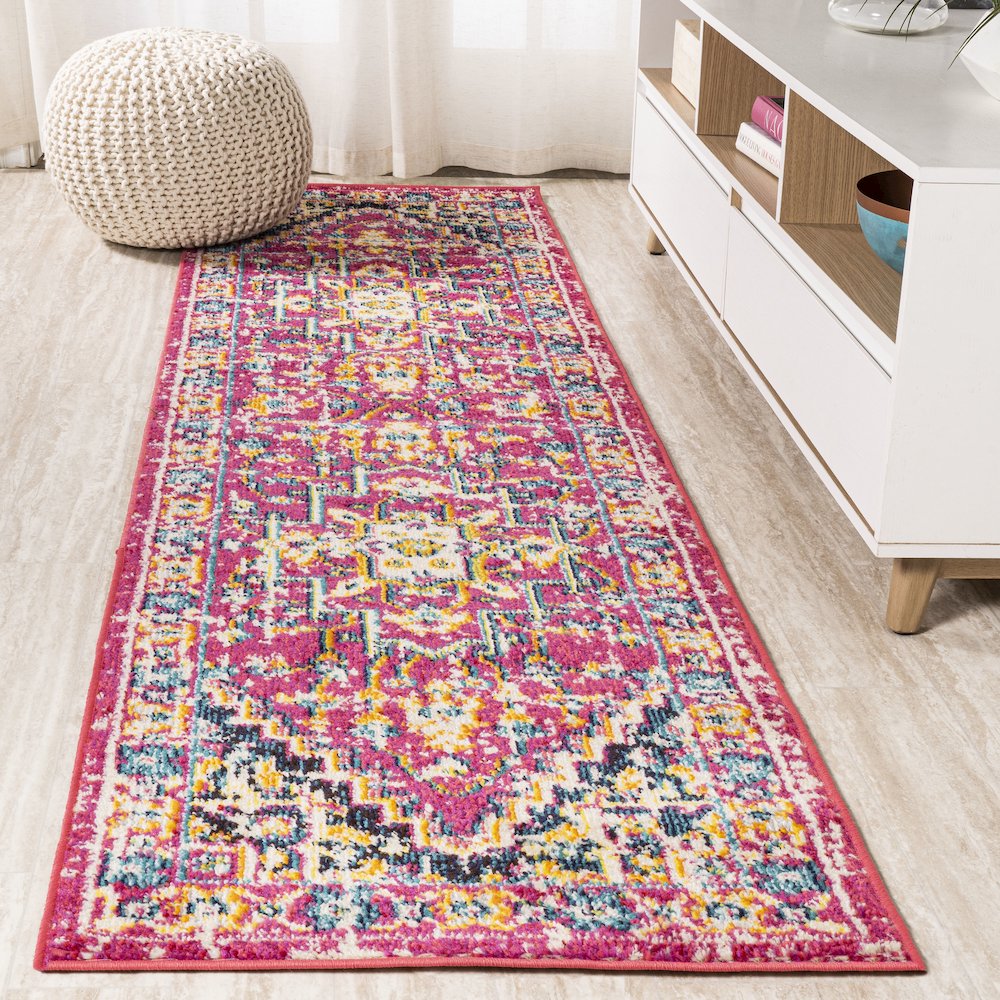 Brooklyn Geometric Medallion Area Rug. Picture 2
