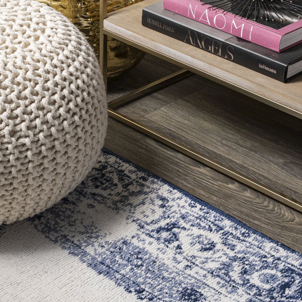 Kelly Rosalia Cottage Medallion Area Rug. Picture 5