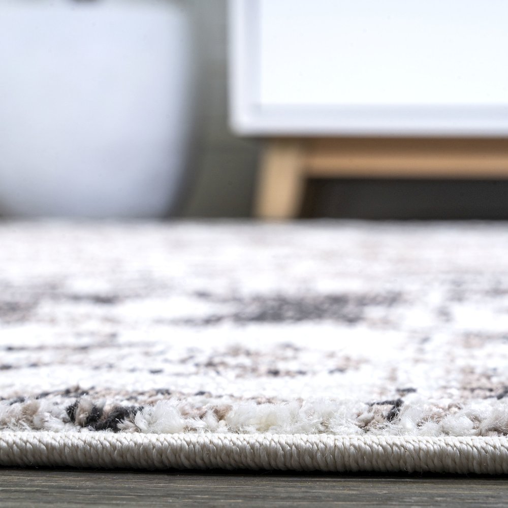 Scala Grand Medallion Ornate Area Rug. Picture 9