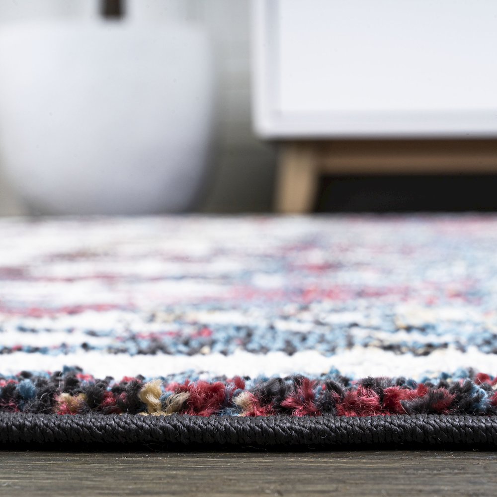 Dhiya Distressed Kilim Area Rug. Picture 9