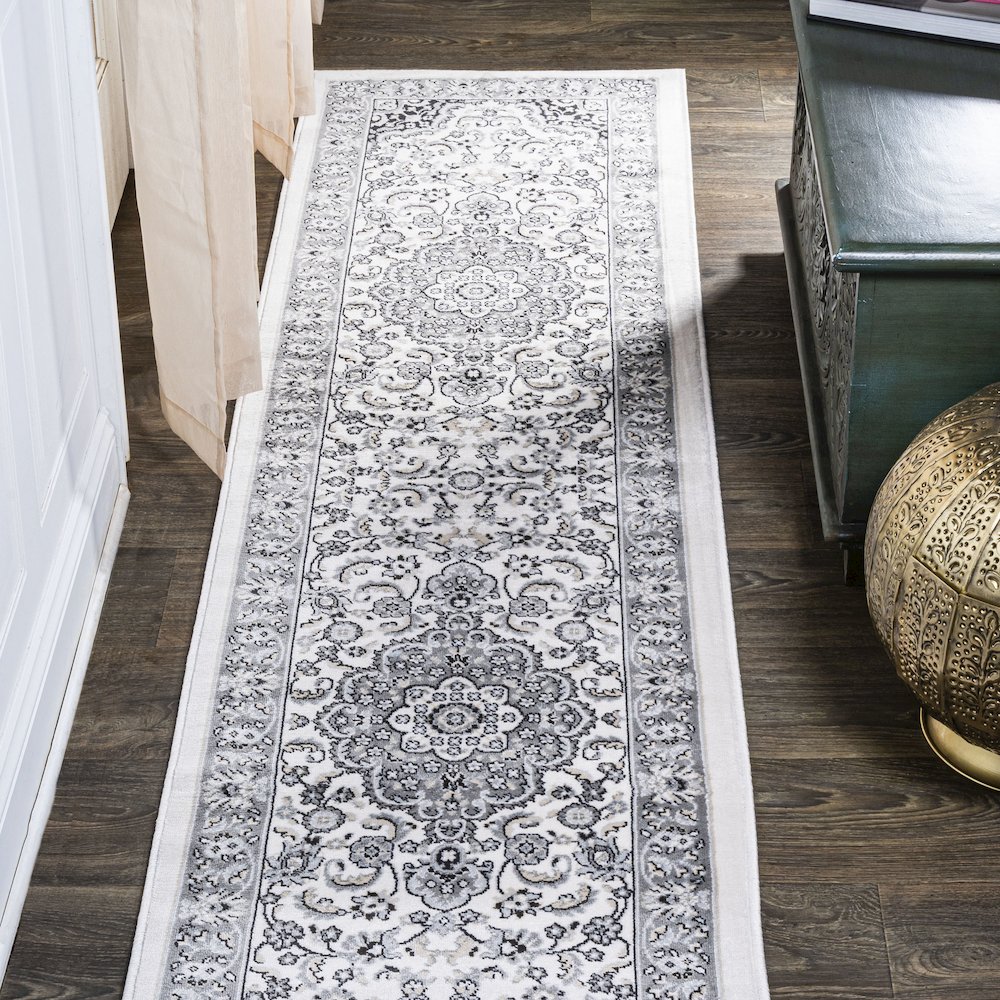 Palmette Modern Persian Floral Area Rug. Picture 2