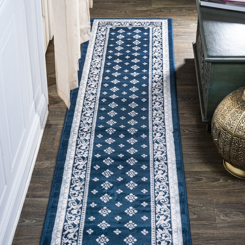 Acanthus French Border Area Rug. Picture 2