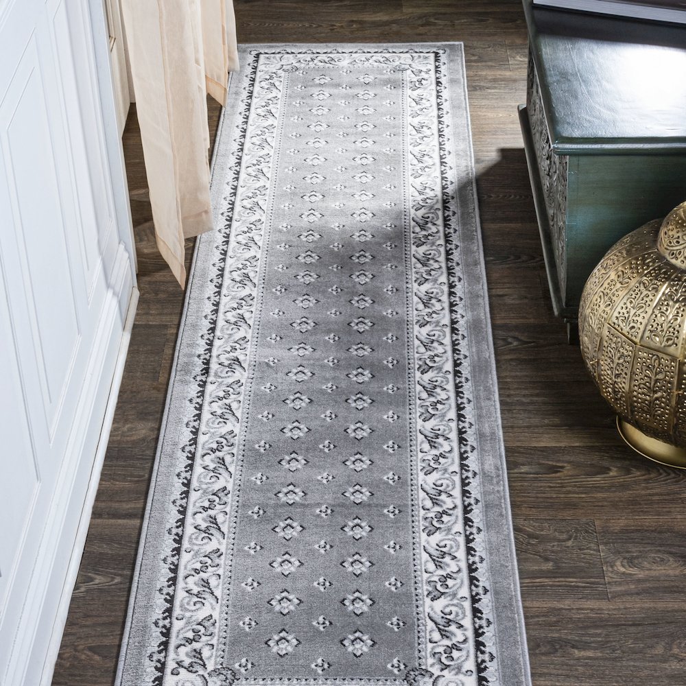 Acanthus French Border Area Rug. Picture 2