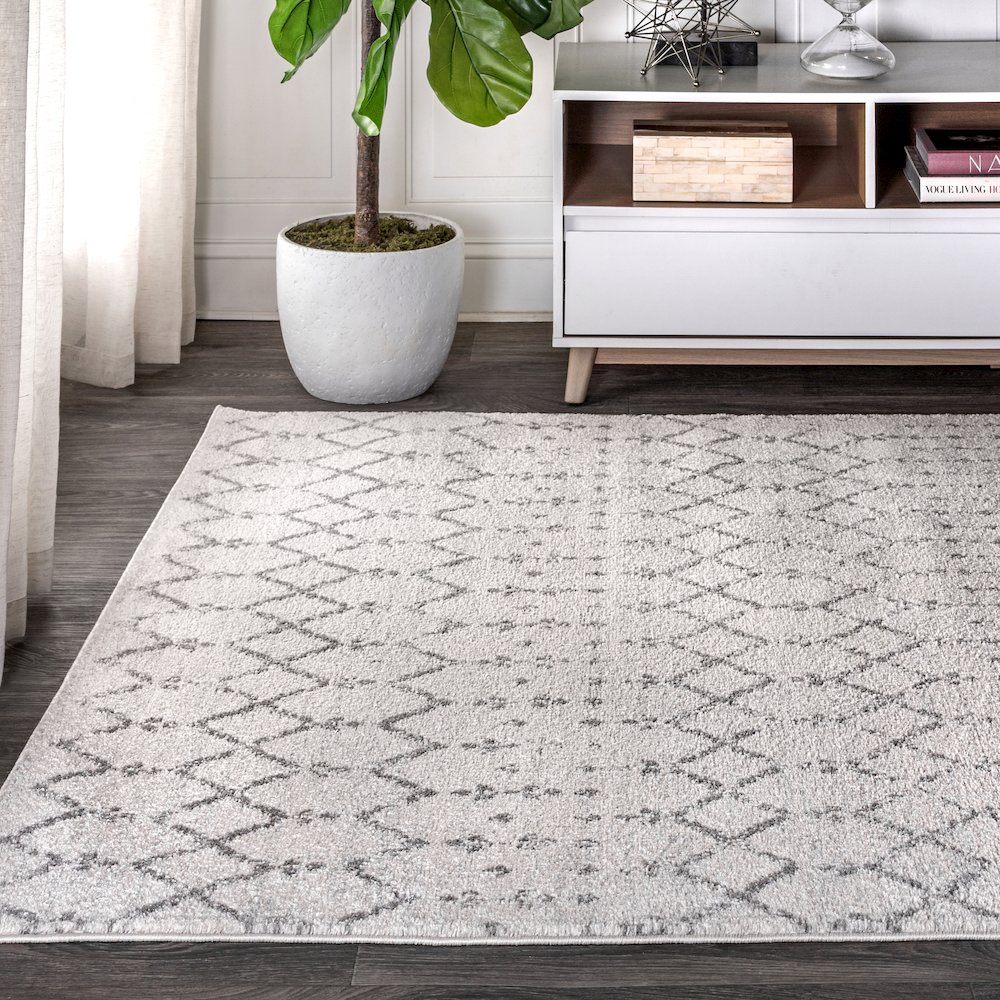 Moroccan Hype Boho Vintage Diamond Area Rug. Picture 3