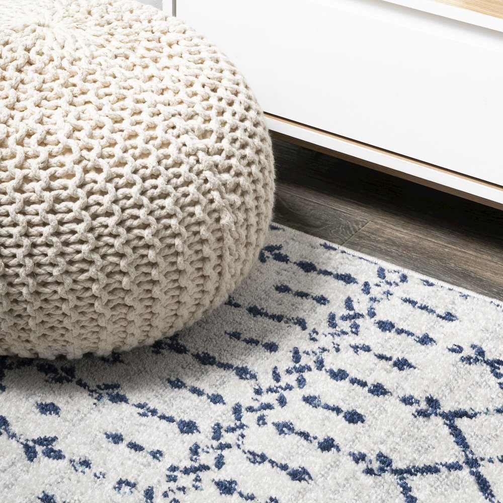 Moroccan Hype Boho Vintage Diamond Area Rug. Picture 5