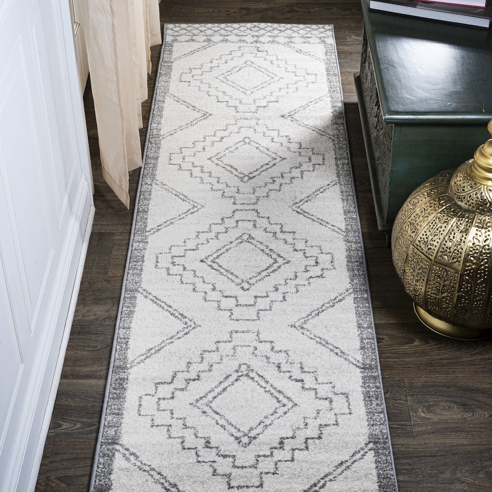 Amir Moroccan Beni Souk Area Rug. Picture 2