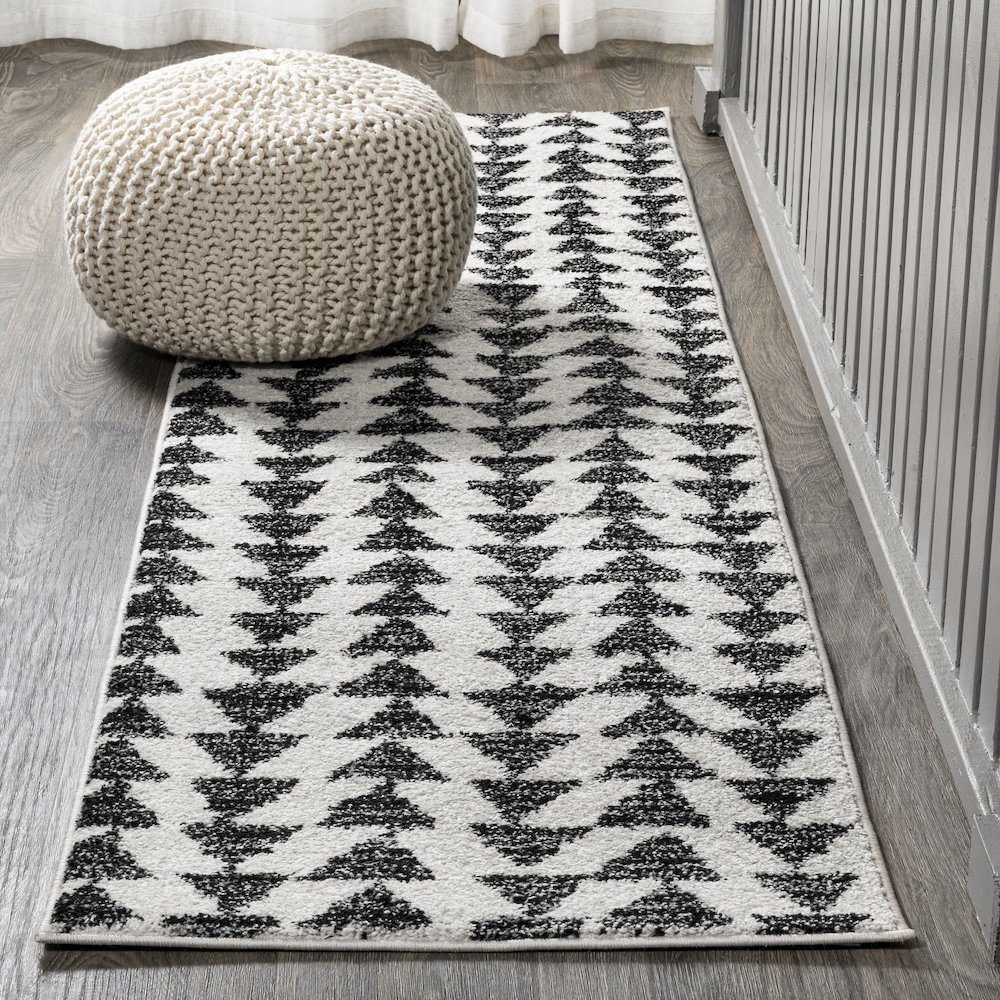 Aisha Moroccan Triangle Geometric Area Rug. Picture 2