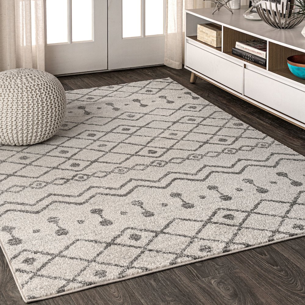 Aksil Moroccan Beni Souk Area Rug. Picture 2