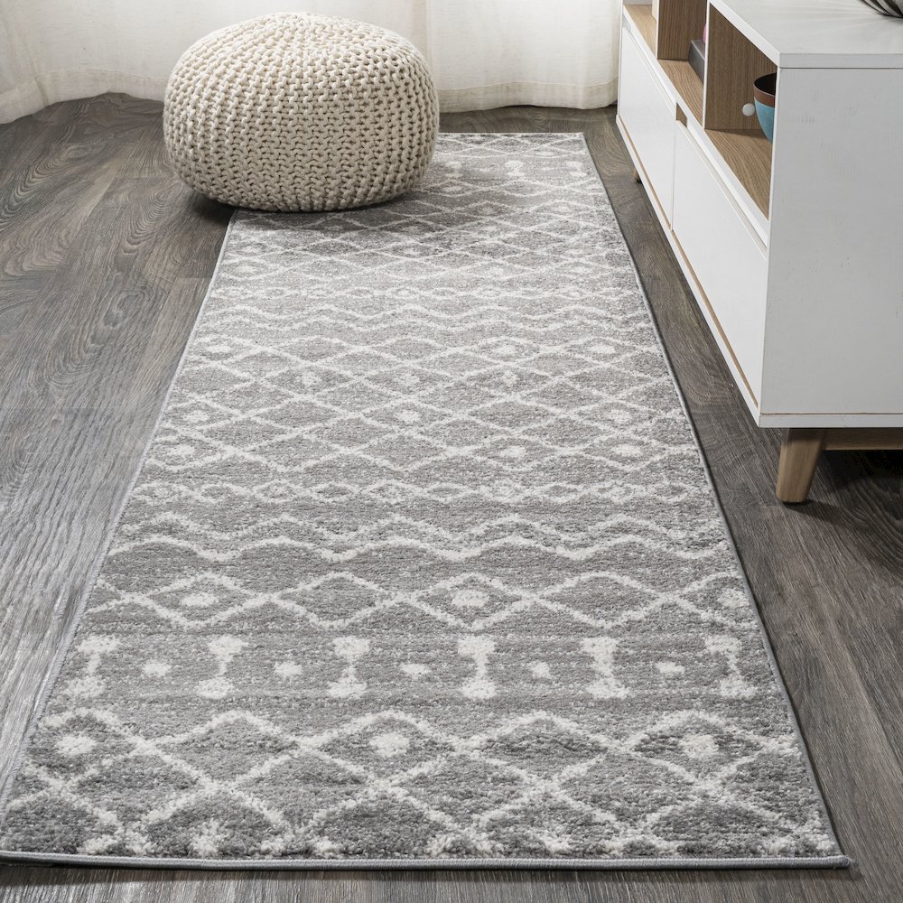 Aksil Moroccan Beni Souk Area Rug. Picture 2