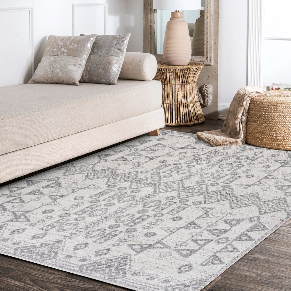 Idris Tribal Diamond Geometric Area Rug. Picture 10