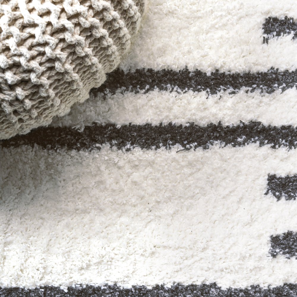 Petra Stripe Geometric Shag Area Rug. Picture 4