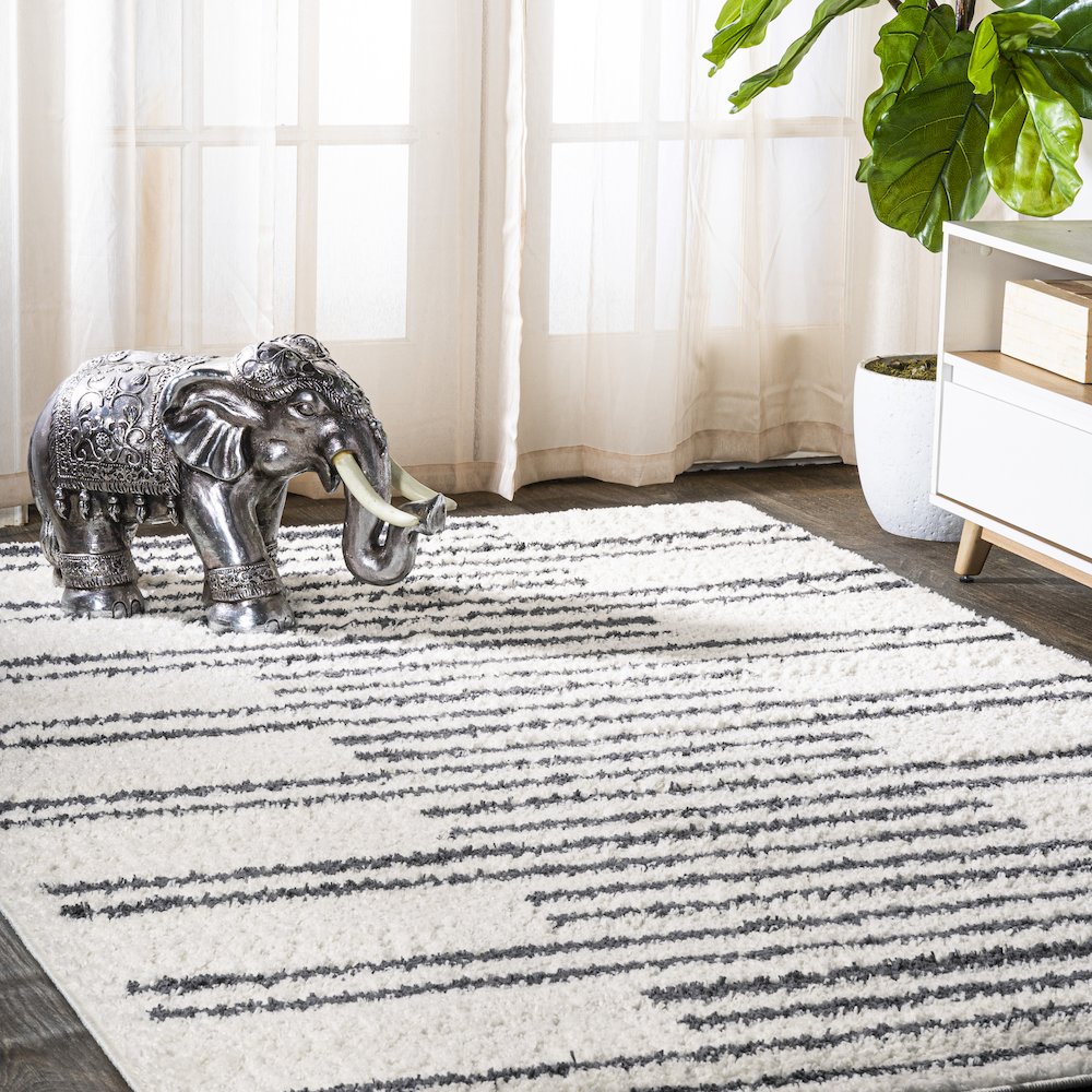Petra Stripe Geometric Shag Area Rug. Picture 2