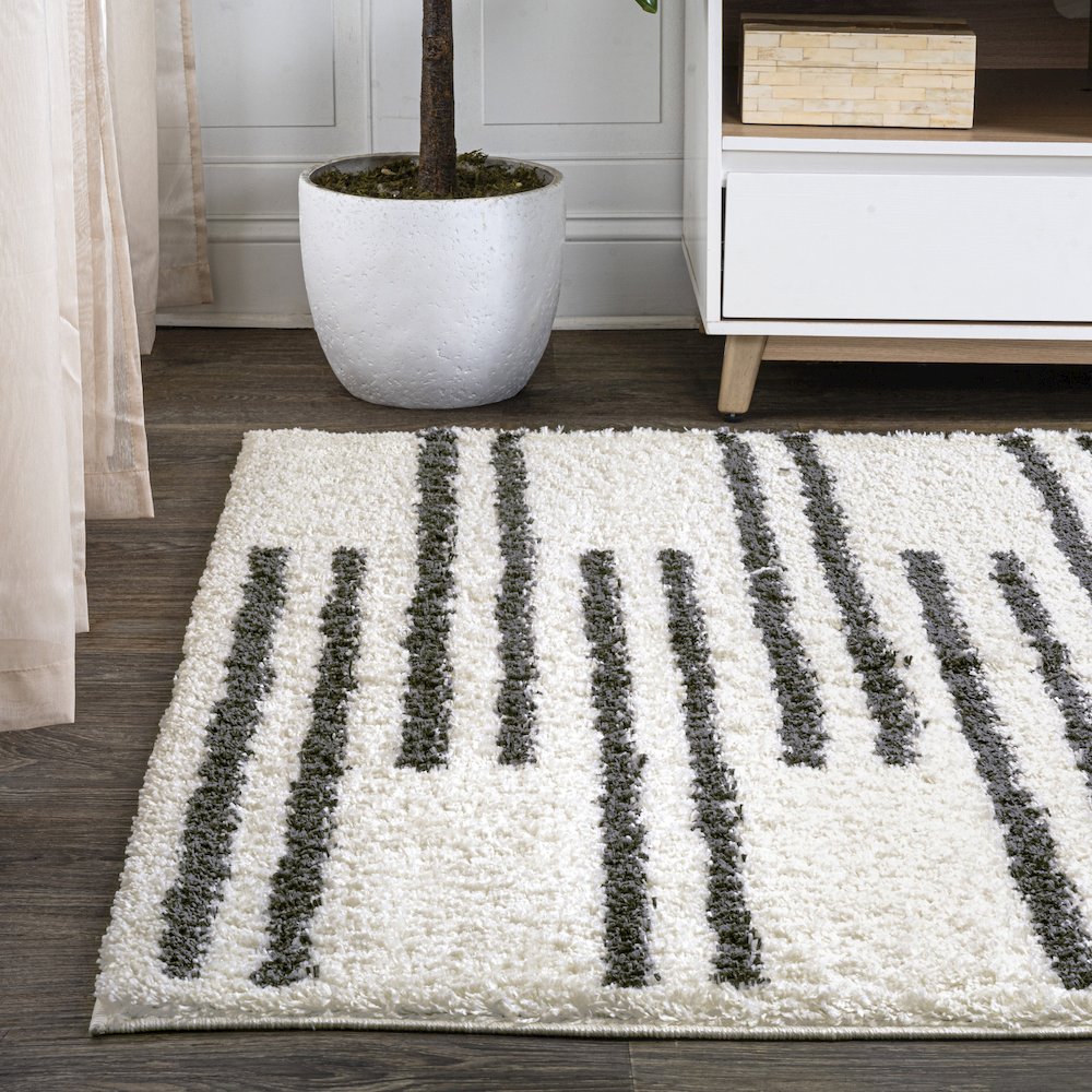 Petra Stripe Geometric Shag Area Rug. Picture 3