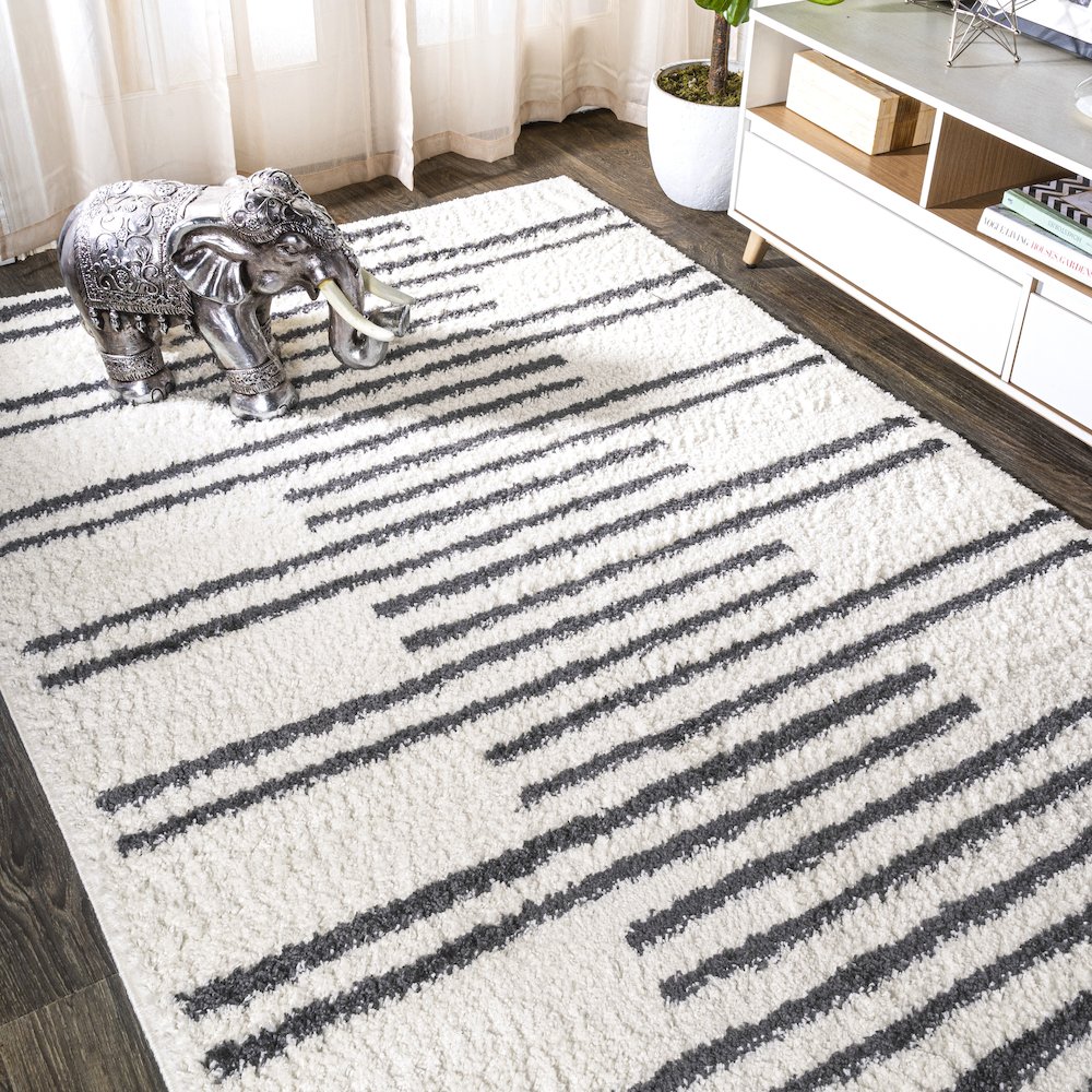Petra Stripe Geometric Shag Area Rug. Picture 4