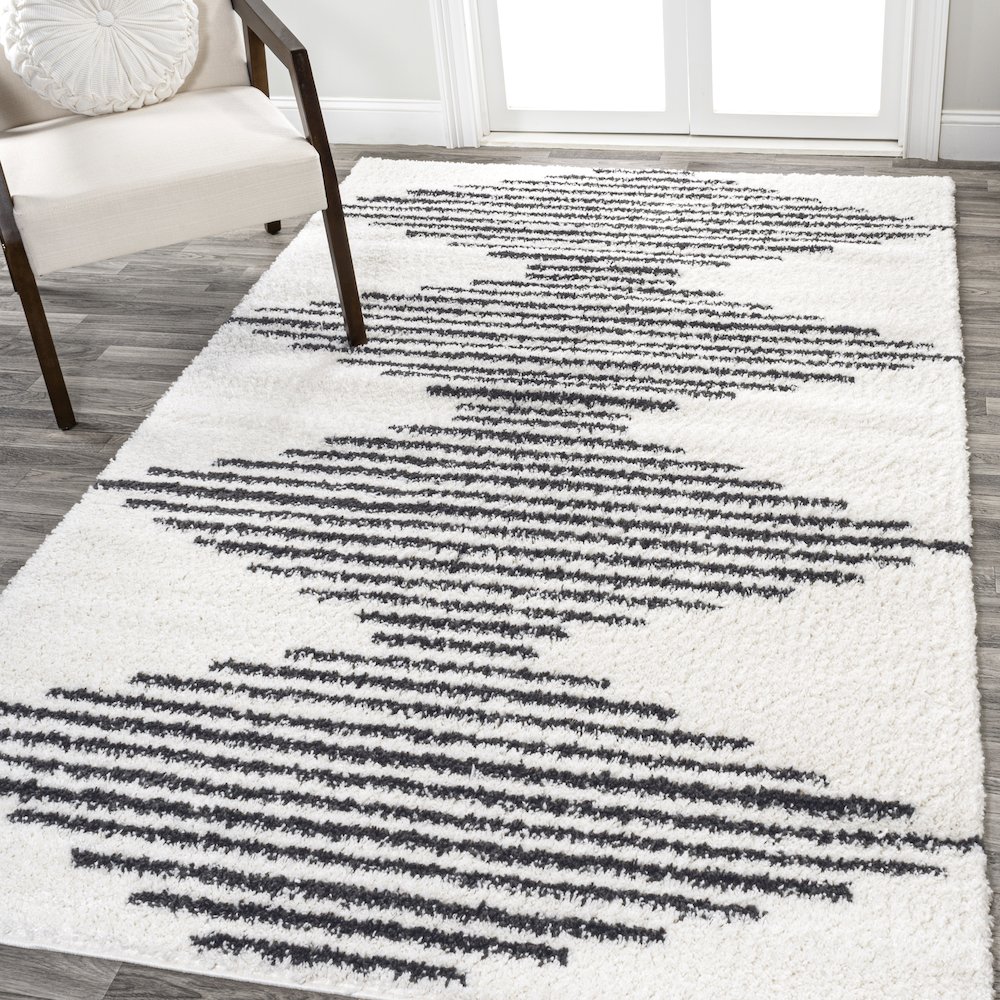 Elm Diamond Stripe Geometric Shag Area Rug. Picture 2