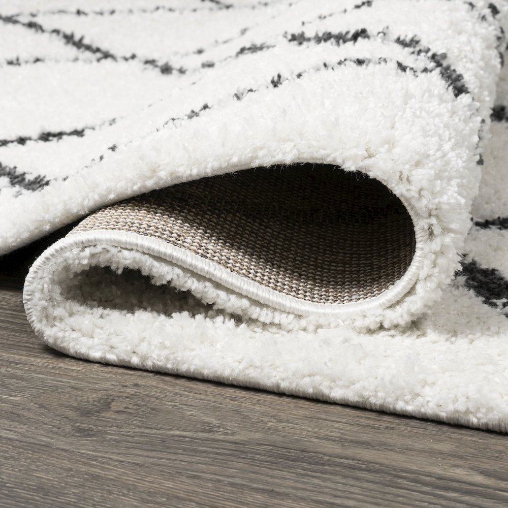 Cami Moroccan Style Diamond Shag Area Rug. Picture 8
